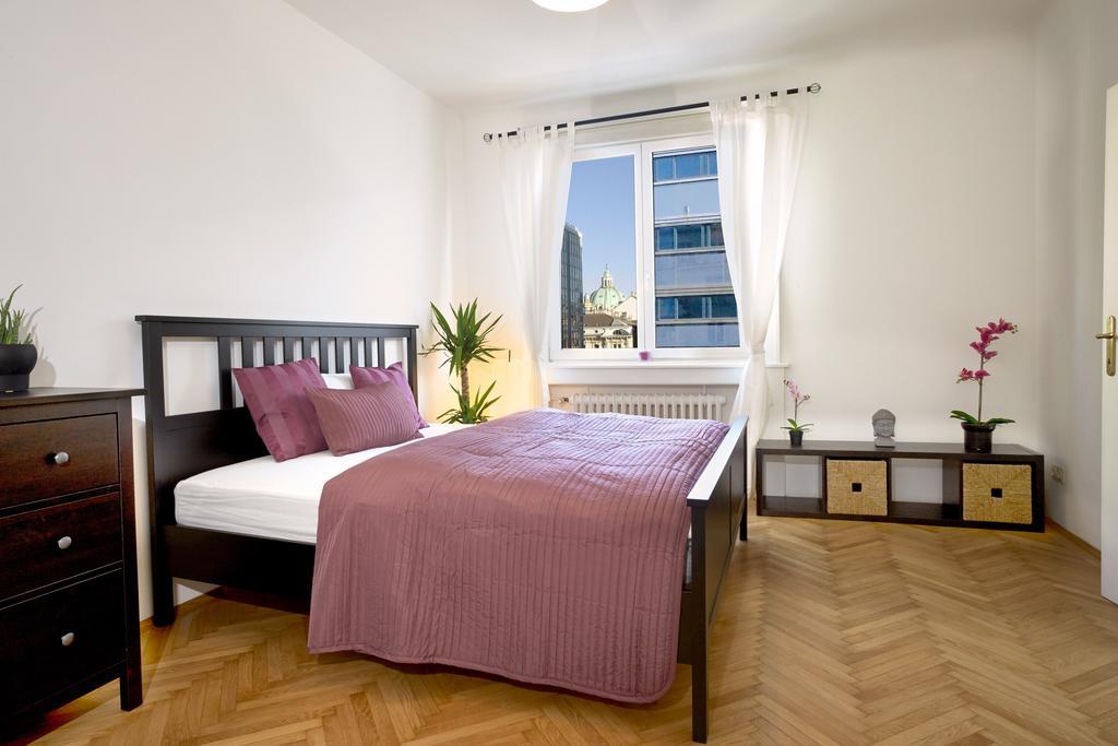 Operastreet City Center Apartment "Bangkok" In Vienna Esterno foto